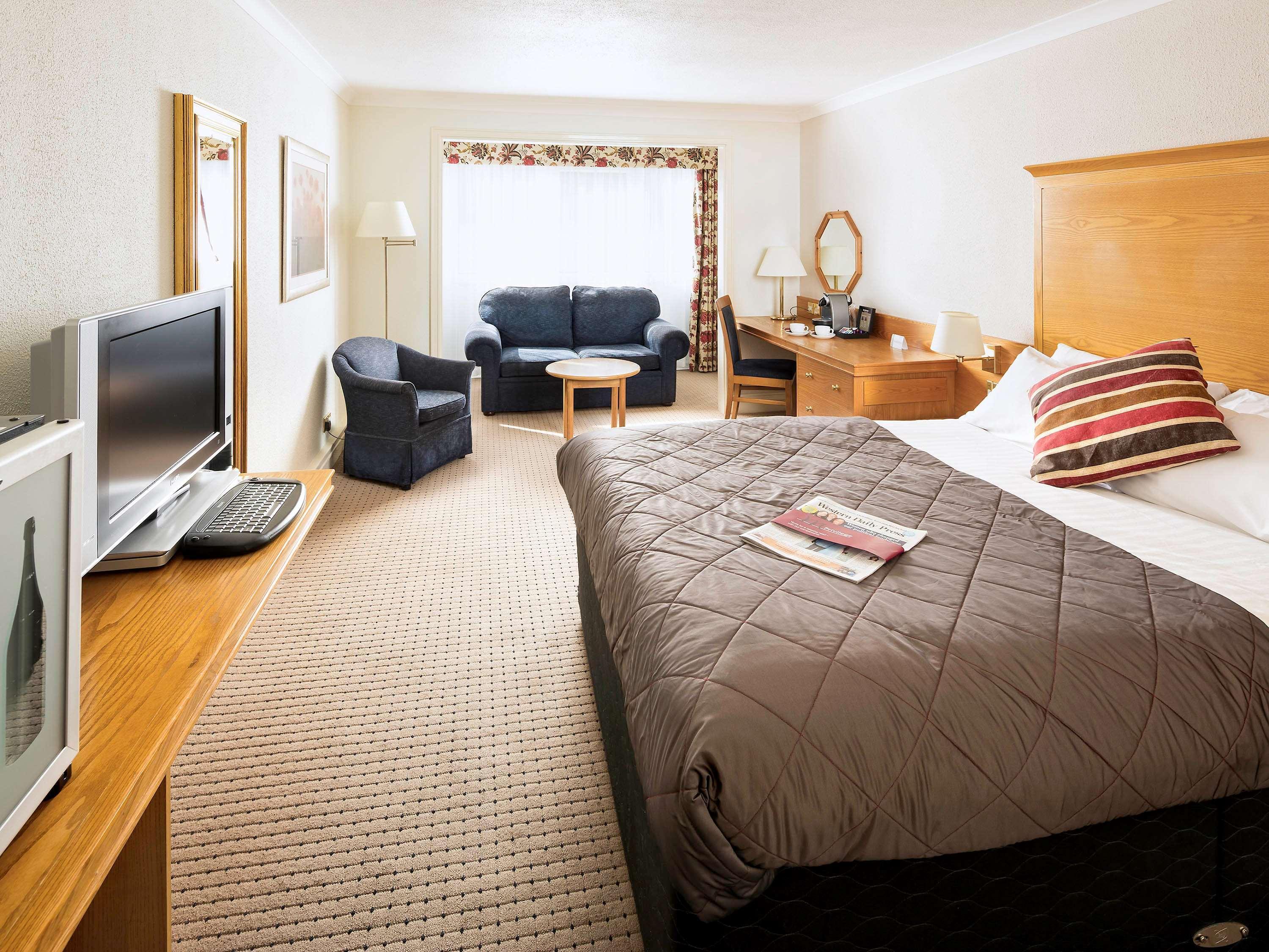 Mercure Bristol North The Grange Hotel Winterbourne Exterior photo